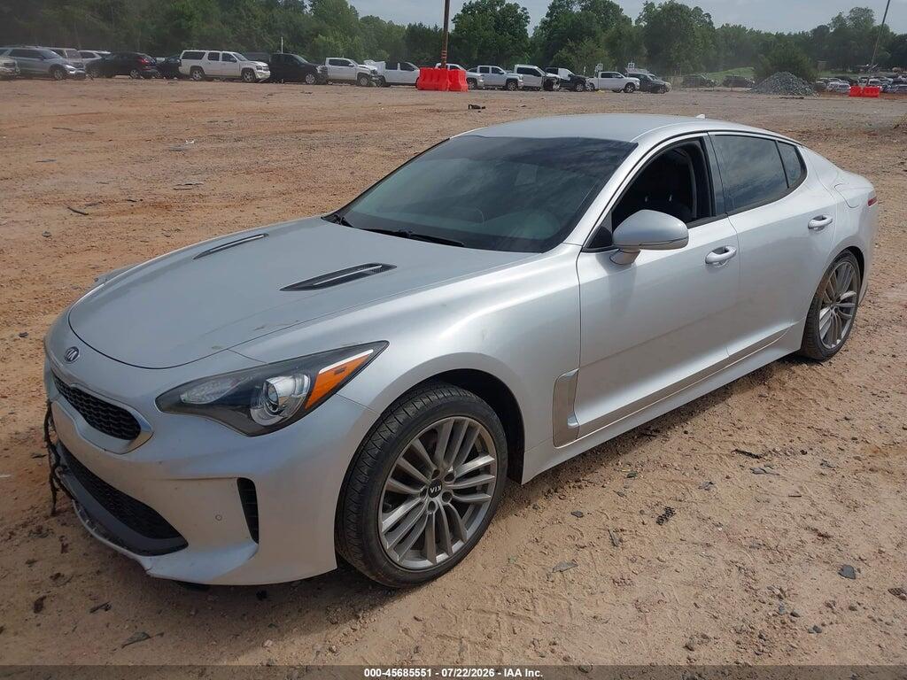 KNAE15LA2J6016832 2018 KIA STINGER photo no. 2