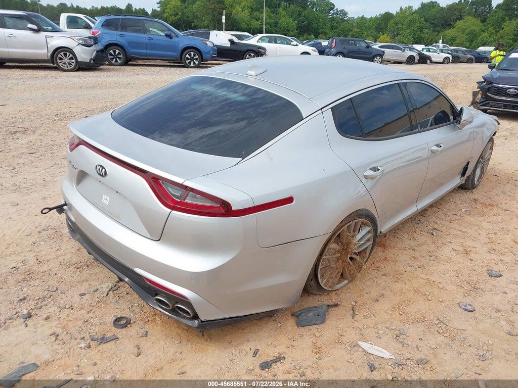 KNAE15LA2J6016832 2018 KIA STINGER photo no. 4