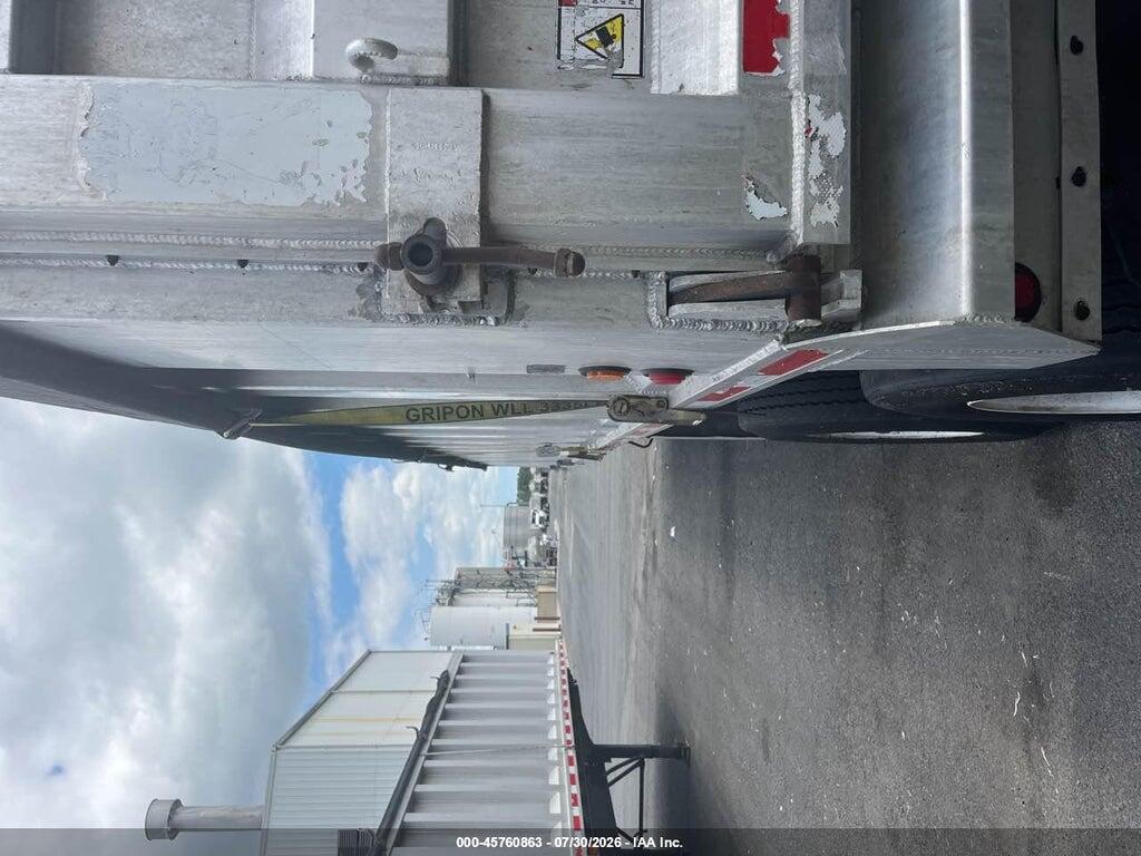 1S8AD4023D0012517 2013 SUMMIT TRAILER SALES INC AD 40 photo no. 3