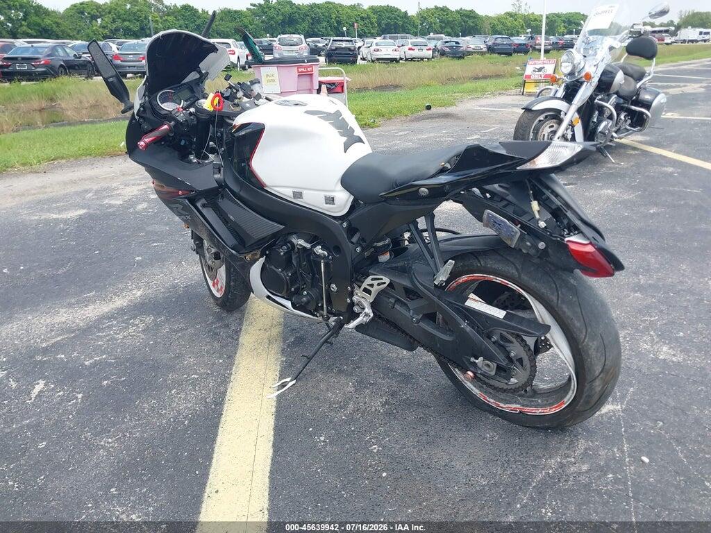 JS1GN7FA8D2101140 2013 SUZUKI GSX-R600 photo no. 3