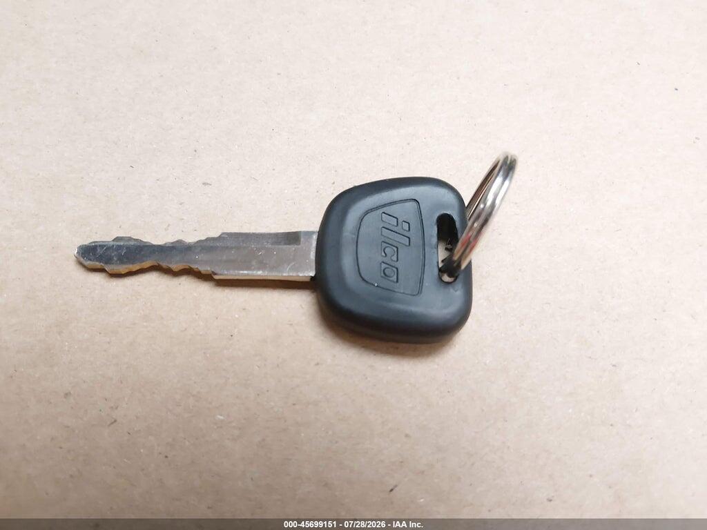 JS2YB5A35D6100588 2013 SUZUKI SX4 photo no. 11