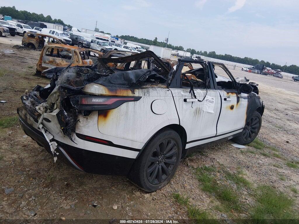 SALYL2RX9JA723873 2018 LAND ROVER RANGE ROVER VELAR photo no. 4