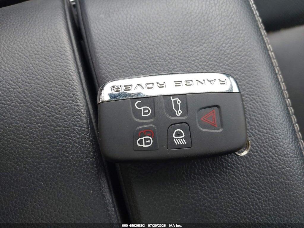 SALYL2RV7JA754909 2018 LAND ROVER RANGE ROVER VELAR photo no. 11