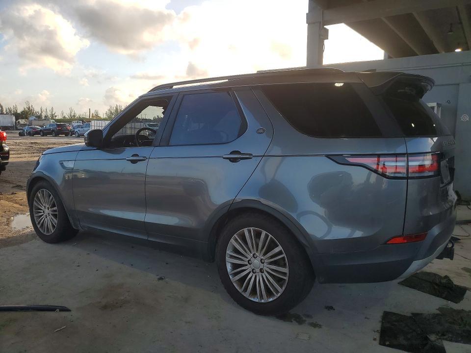 SALRRBBK7HA013463 2017 LAND ROVER DISCOVERY photo no. 2