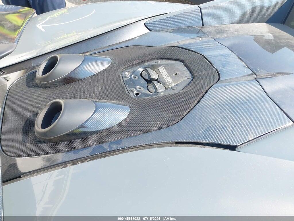 SBM13SAA2LW007782 2020 MCLAREN 600LT photo no. 10
