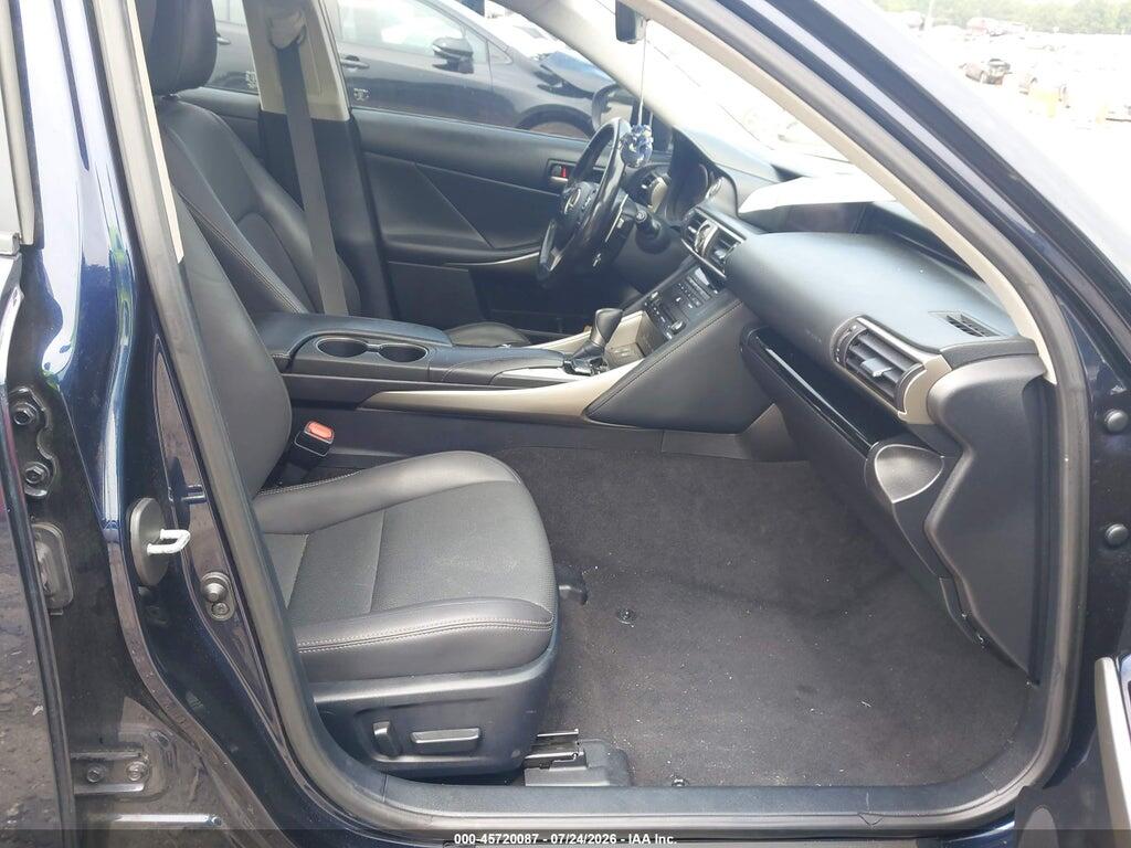 JTHC81D23K5040097 2019 LEXUS IS 300 photo no. 5