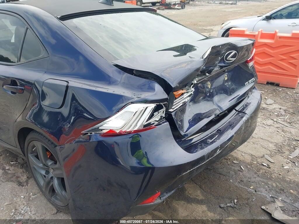 JTHC81D23K5040097 2019 LEXUS IS 300 photo no. 6