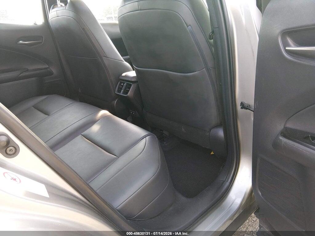 JTHY3JBH6K2000786 2019 LEXUS UX 200 photo no. 8