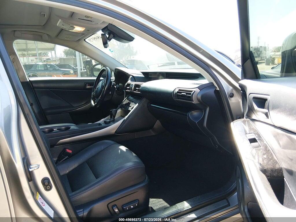 JTHBA1D24J5076895 2018 LEXUS IS 300 photo no. 5