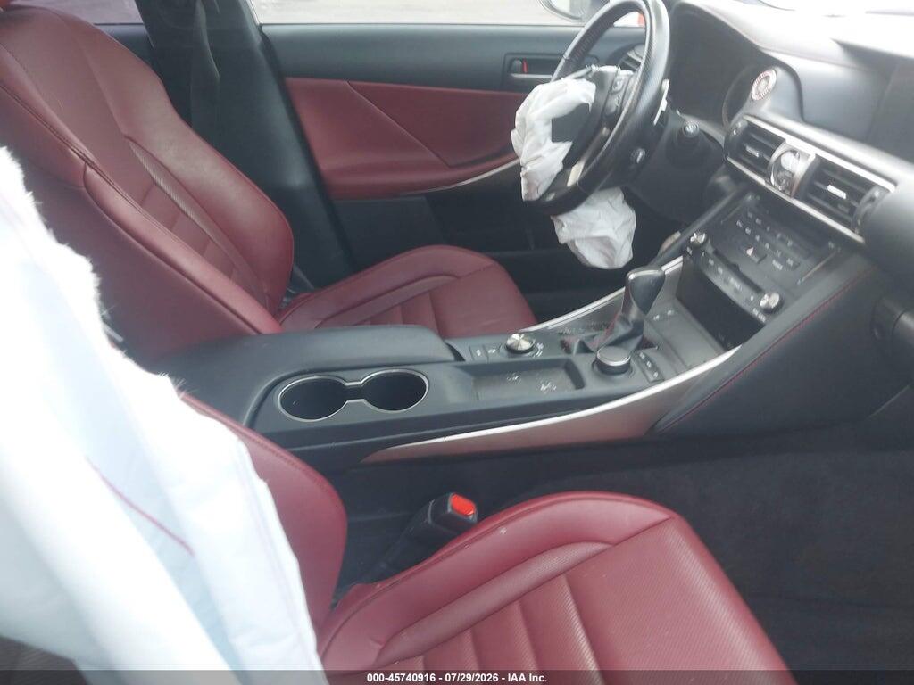 JTHBA1D26J5067308 2018 LEXUS IS 300 photo no. 5