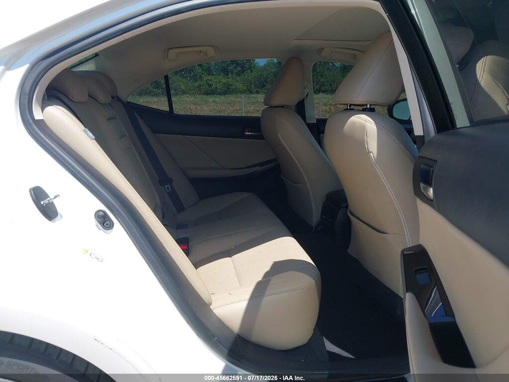JTHC81D22J5028487 2018 LEXUS IS 300 photo no. 8