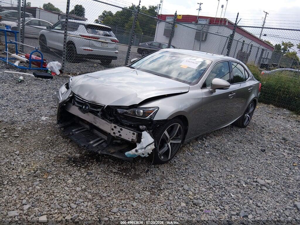 JTHC81D2XJ5031914 2018 LEXUS IS 300 photo no. 2