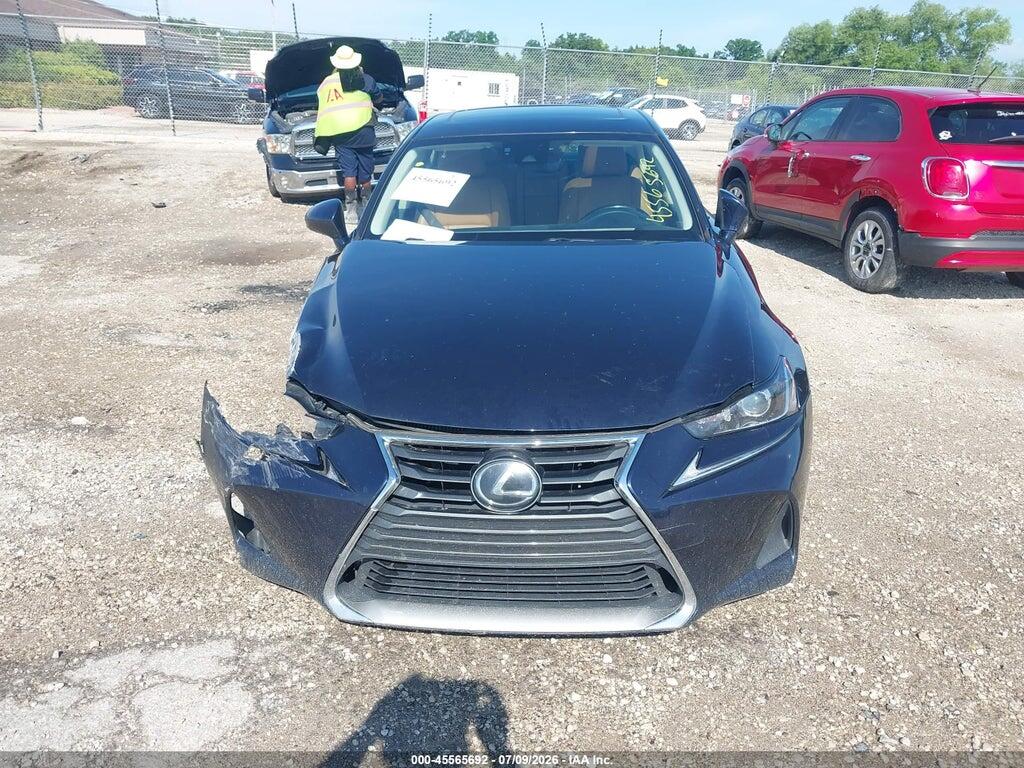 JTHC81D25J5030475 2018 LEXUS IS 300 photo no. 11
