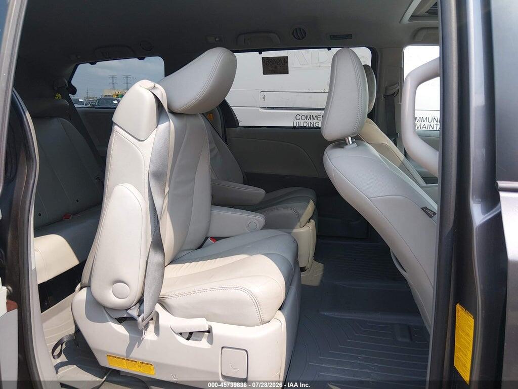 5TDDK3DC5DS053796 2013 TOYOTA SIENNA photo no. 8