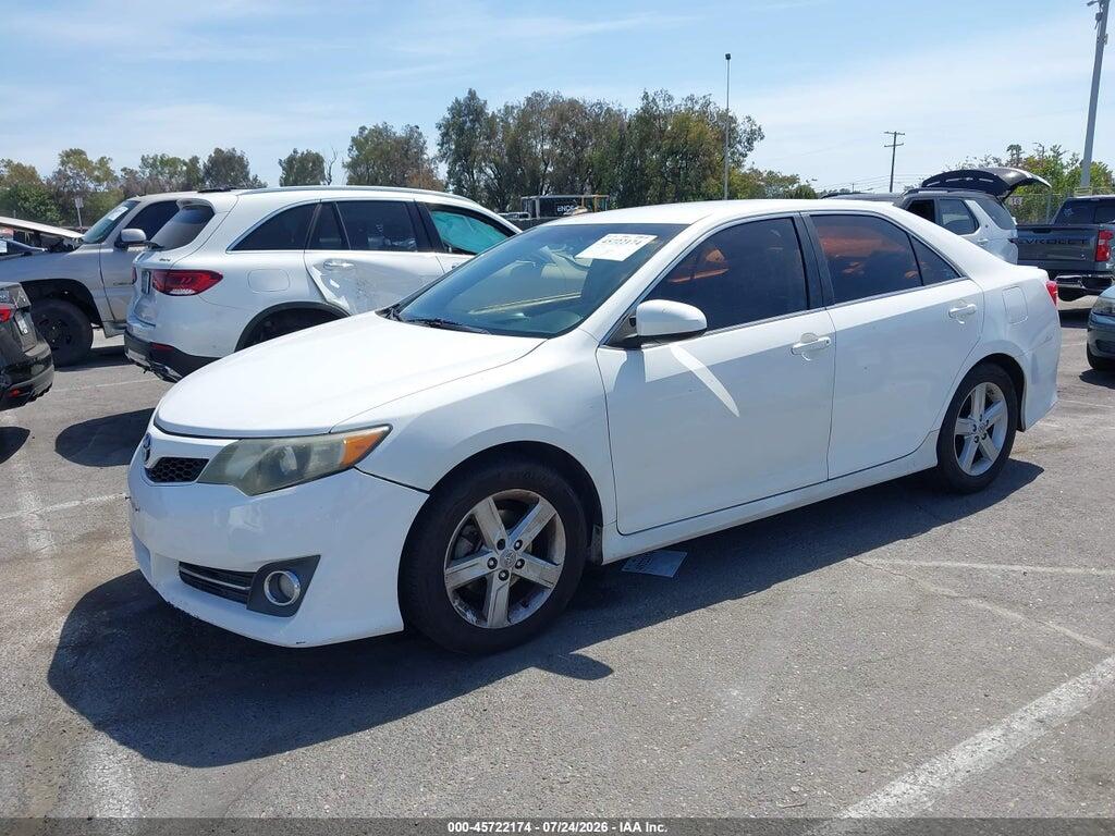 4T1BF1FKXDU668159 2013 TOYOTA CAMRY photo no. 2