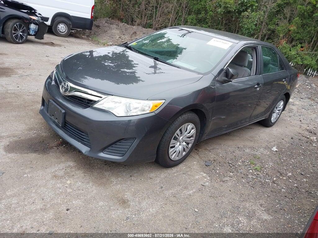 4T1BF1FK3DU655589 2013 TOYOTA CAMRY photo no. 2