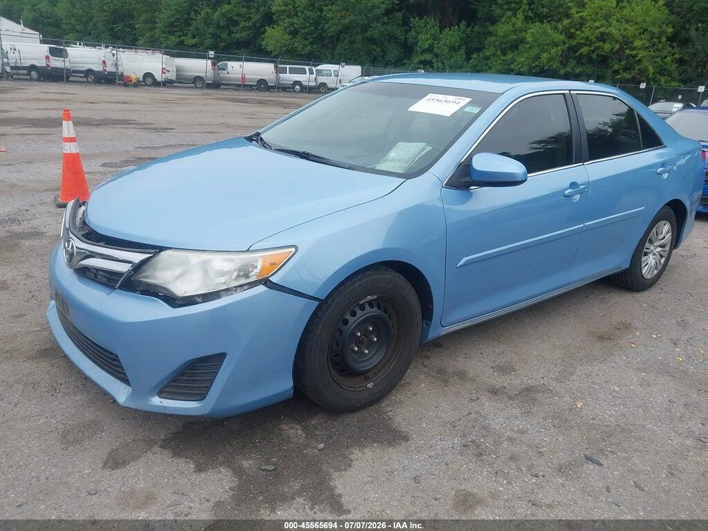 4T4BF1FK8DR327719 2013 TOYOTA CAMRY photo no. 2