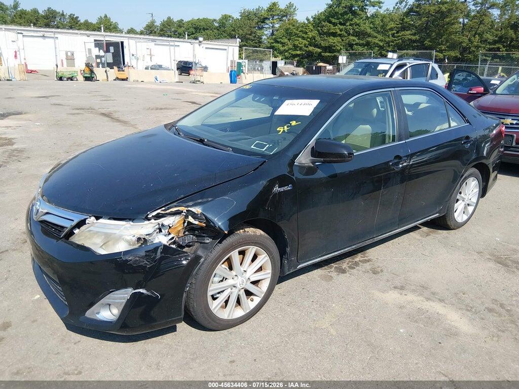 4T1BD1FK6DU069233 2013 TOYOTA CAMRY HYBRID photo no. 2