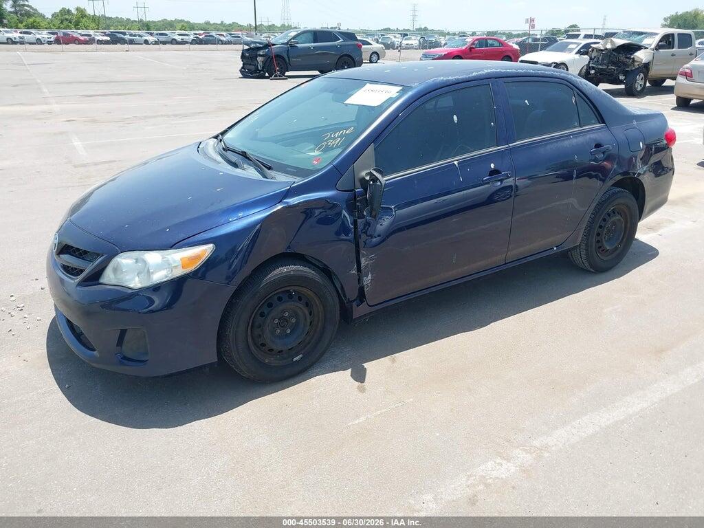 2T1BU4EE9DC920391 2013 TOYOTA COROLLA photo no. 2