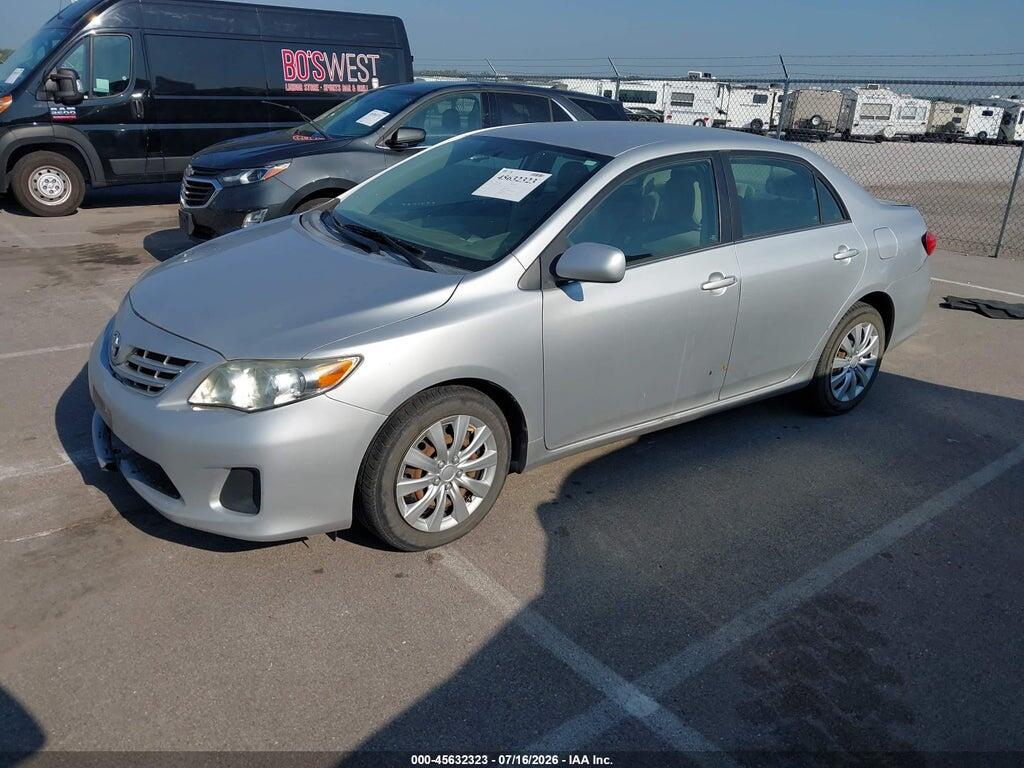 5YFBU4EE4DP075272 2013 TOYOTA COROLLA photo no. 2