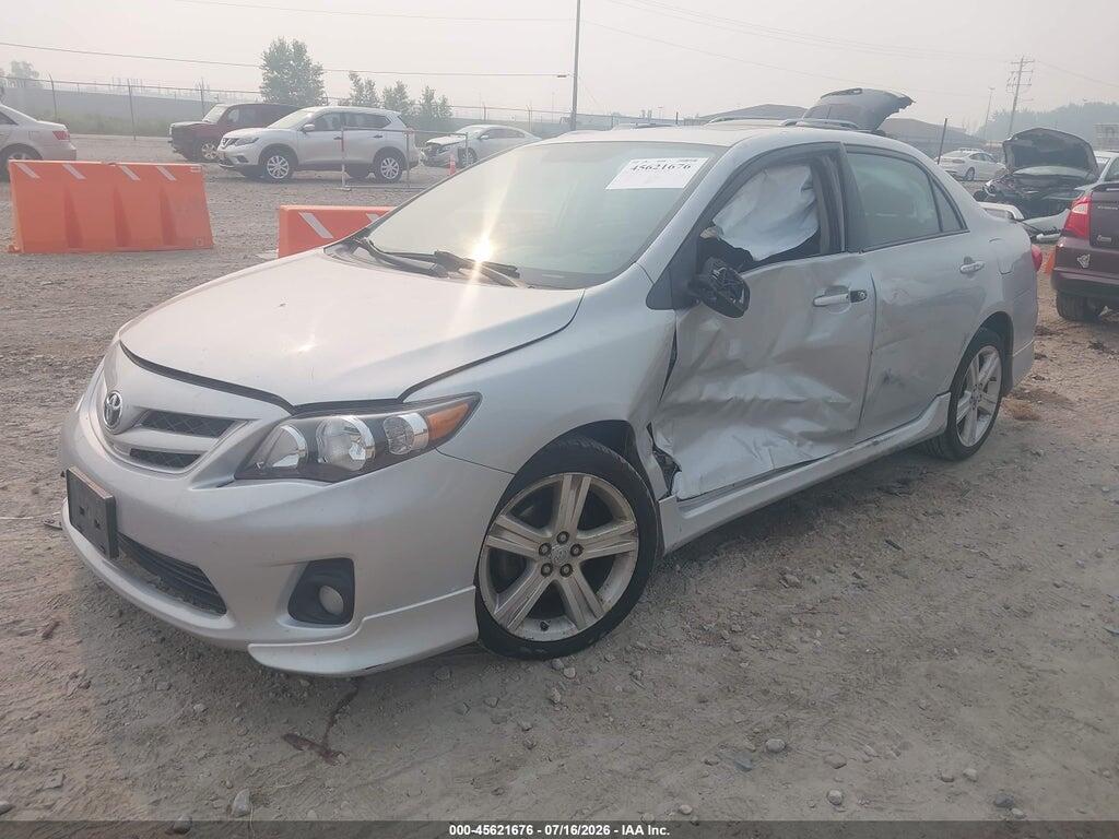 2T1BU4EE8DC105518 2013 TOYOTA COROLLA photo no. 2
