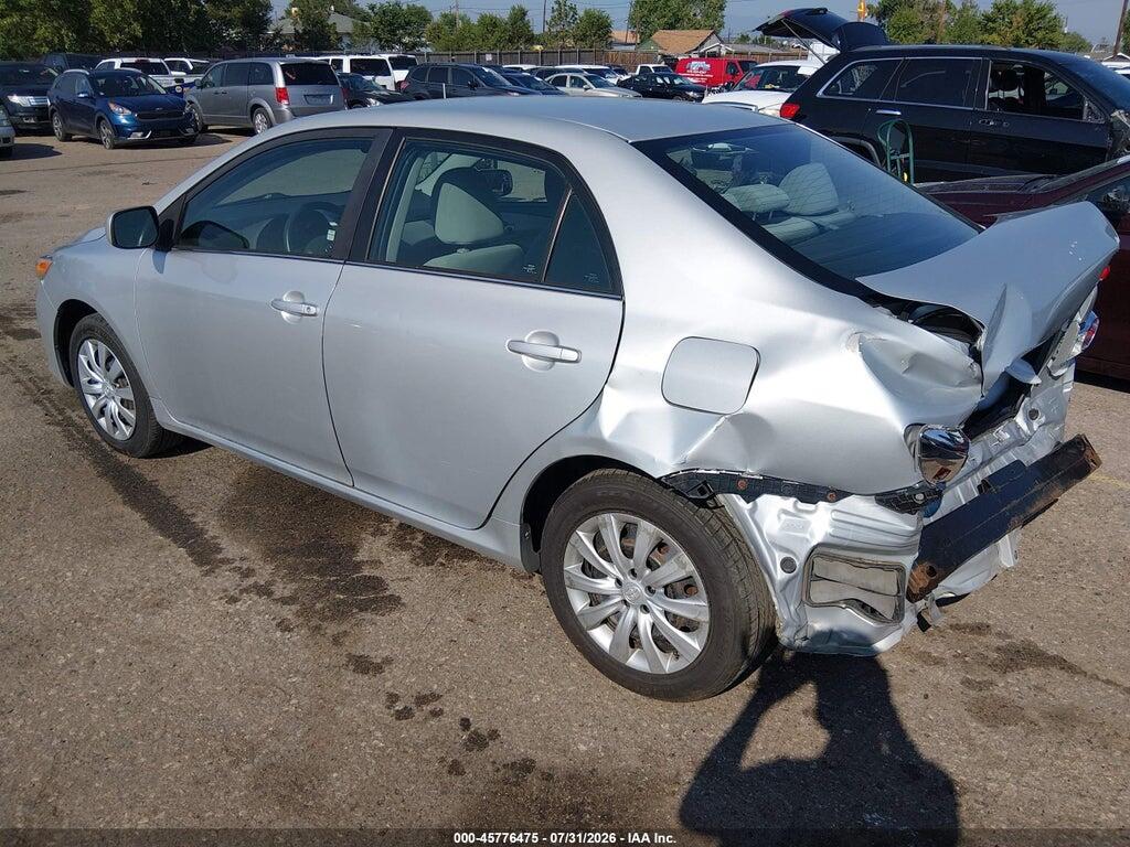 2T1BU4EE4DC956926 2013 TOYOTA COROLLA photo no. 3