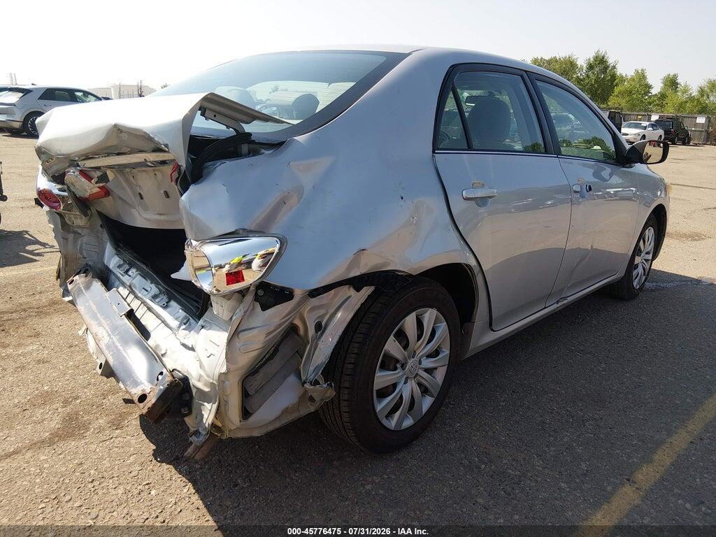 2T1BU4EE4DC956926 2013 TOYOTA COROLLA photo no. 4