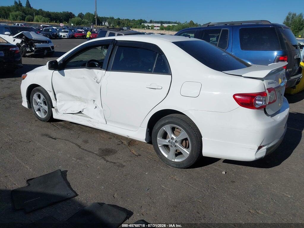 5YFBU4EEXDP074871 2013 TOYOTA COROLLA photo no. 3