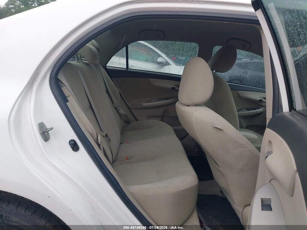 2T1BU4EE9DC948580 2013 TOYOTA COROLLA photo no. 8