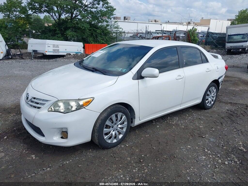 2T1BU4EE9DC946425 2013 TOYOTA COROLLA photo no. 2