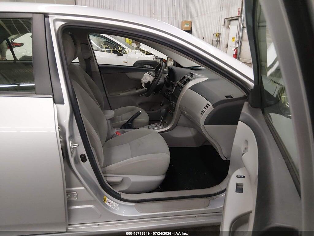 5YFBU4EE1DP141714 2013 TOYOTA COROLLA photo no. 5