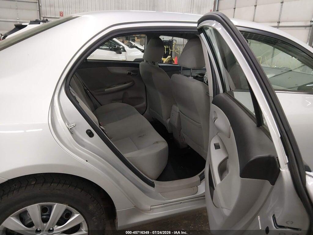 5YFBU4EE1DP141714 2013 TOYOTA COROLLA photo no. 8