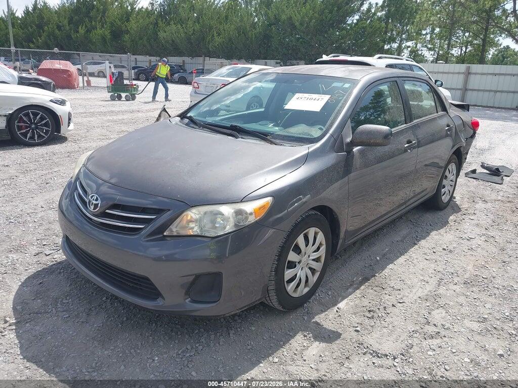 2T1BU4EE9DC976668 2013 TOYOTA COROLLA photo no. 2