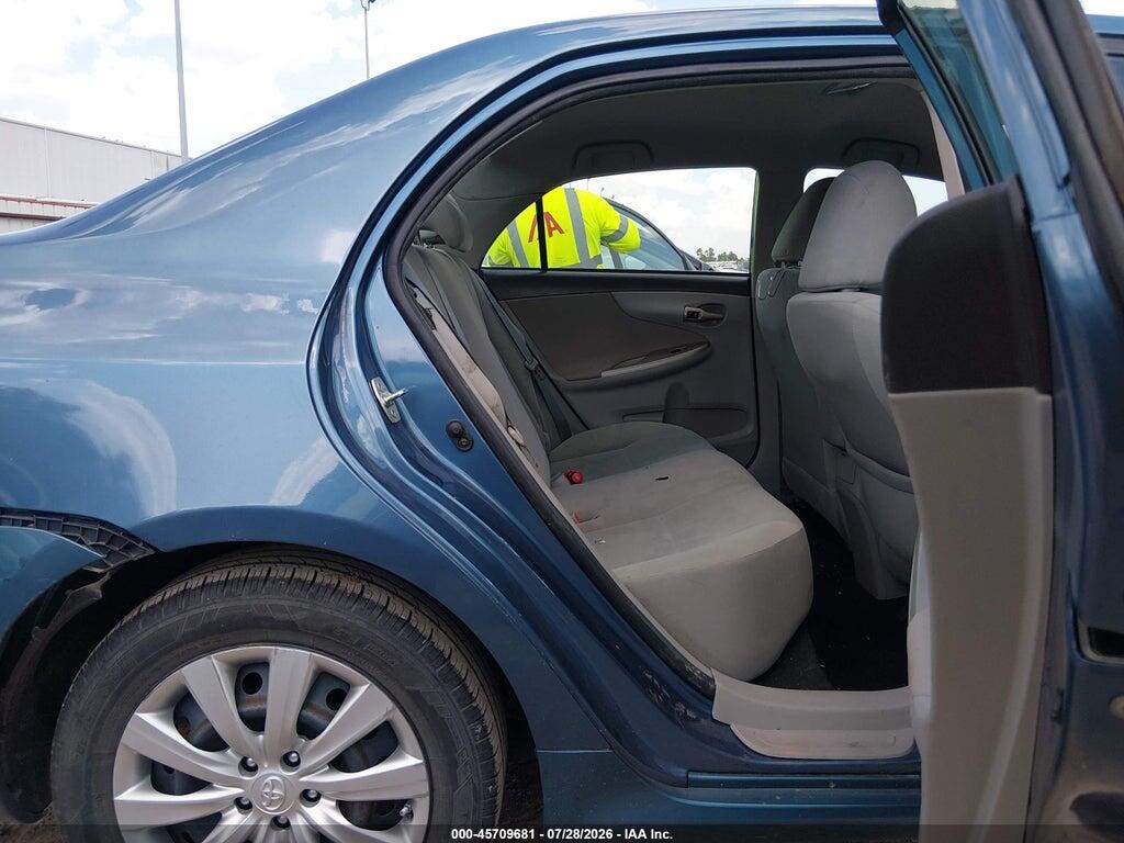 5YFBU4EE1DP087850 2013 TOYOTA COROLLA photo no. 8