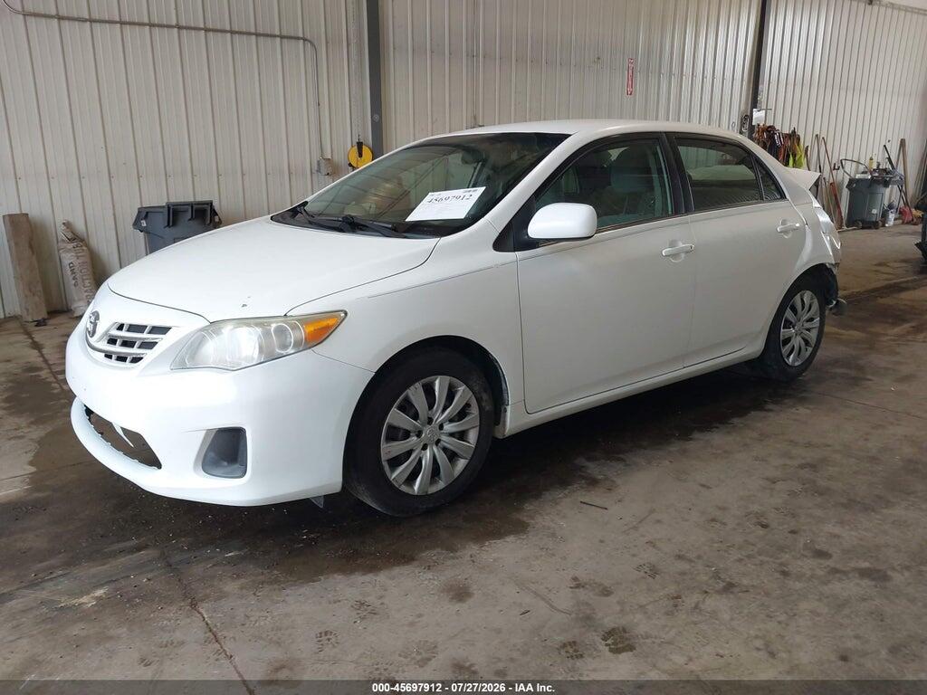 2T1BU4EE2DC924251 2013 TOYOTA COROLLA photo no. 2