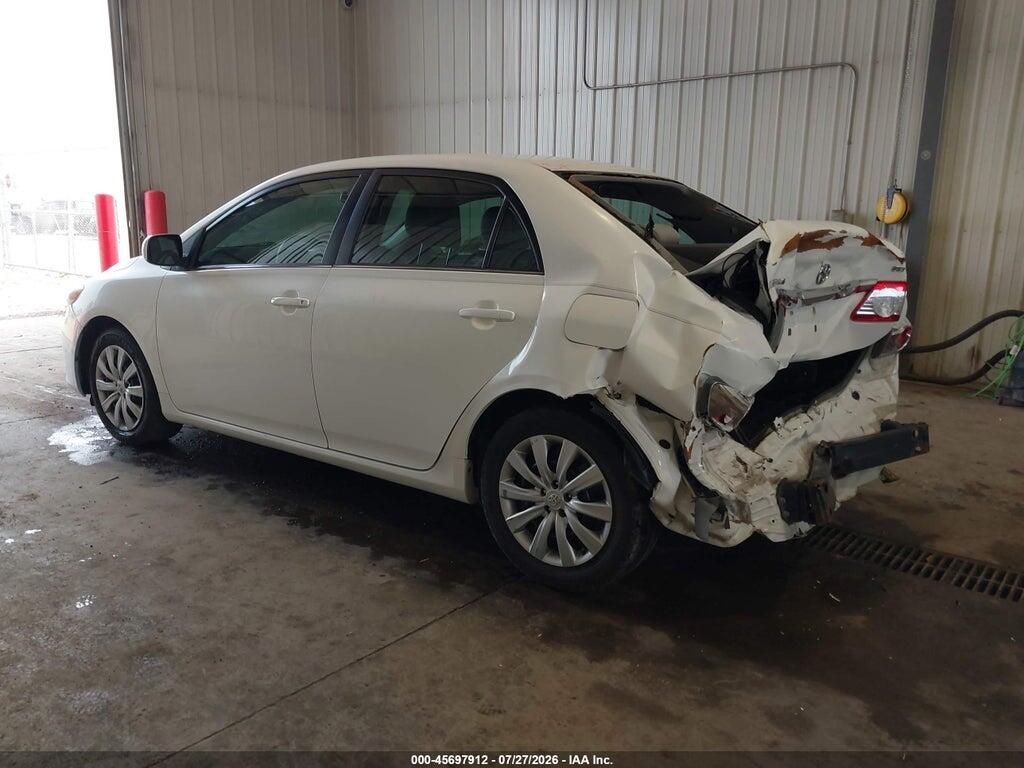 2T1BU4EE2DC924251 2013 TOYOTA COROLLA photo no. 3
