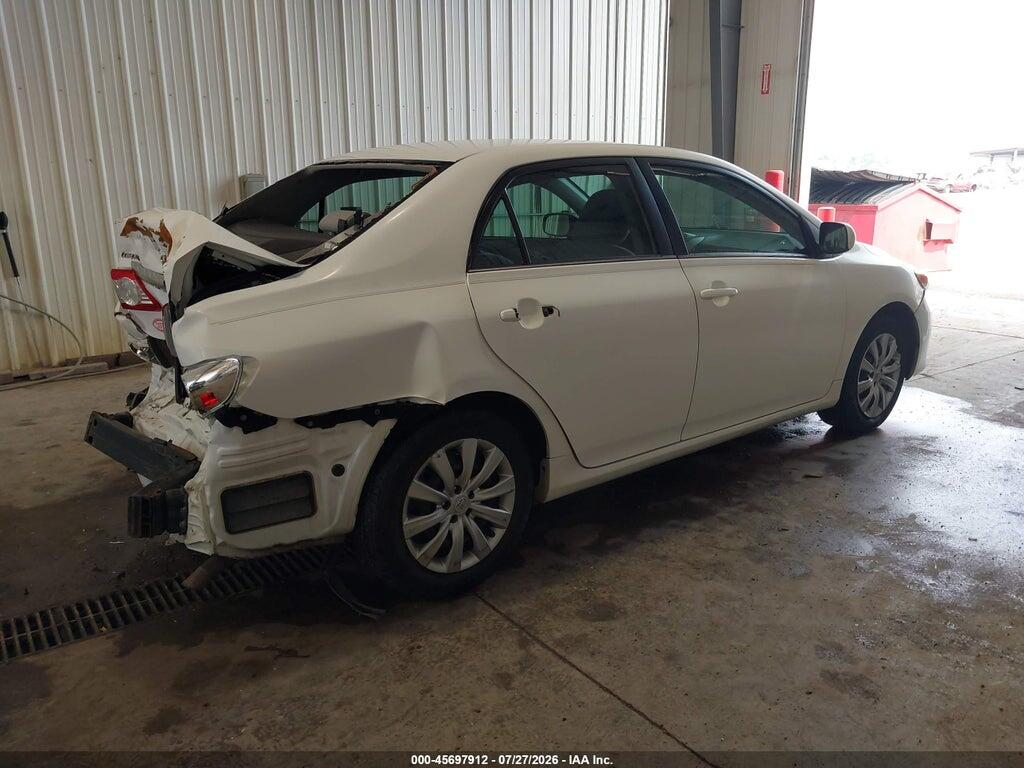 2T1BU4EE2DC924251 2013 TOYOTA COROLLA photo no. 4