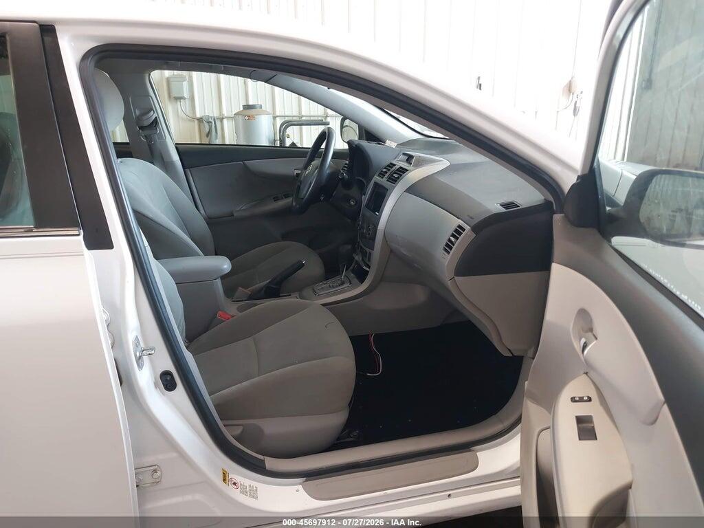 2T1BU4EE2DC924251 2013 TOYOTA COROLLA photo no. 5