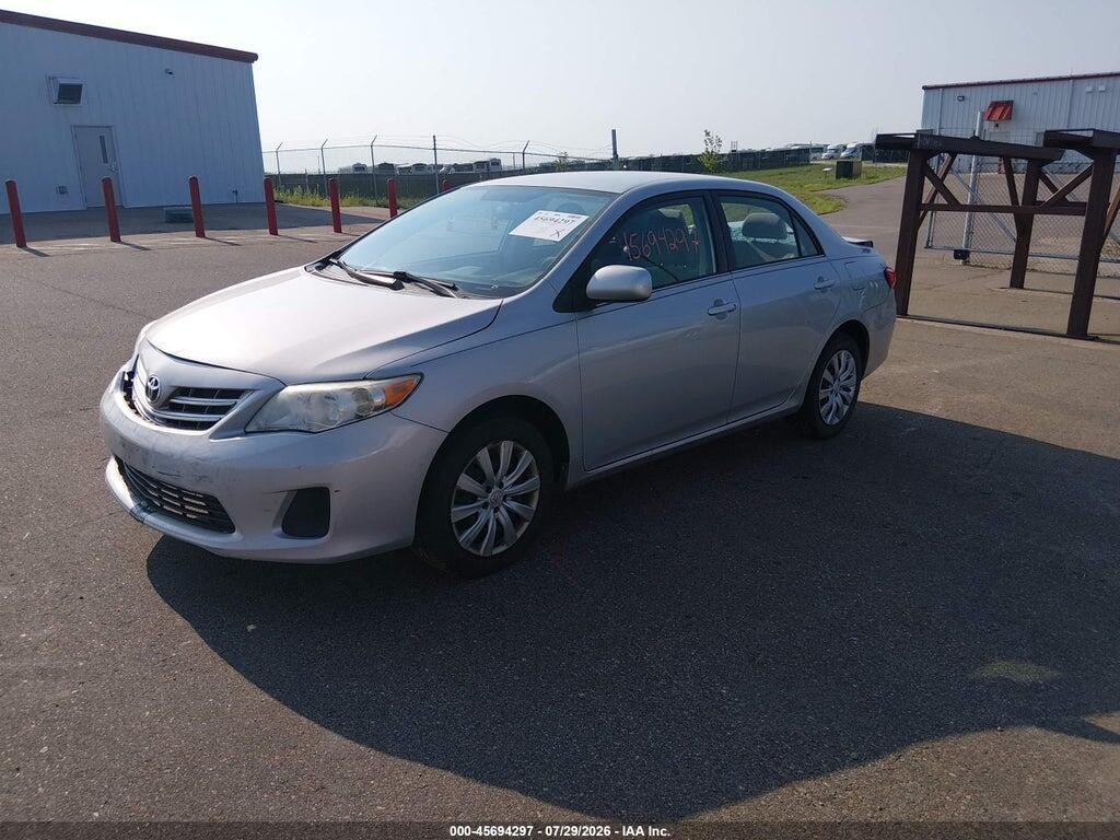 2T1BU4EE1DC997675 2013 TOYOTA COROLLA photo no. 2