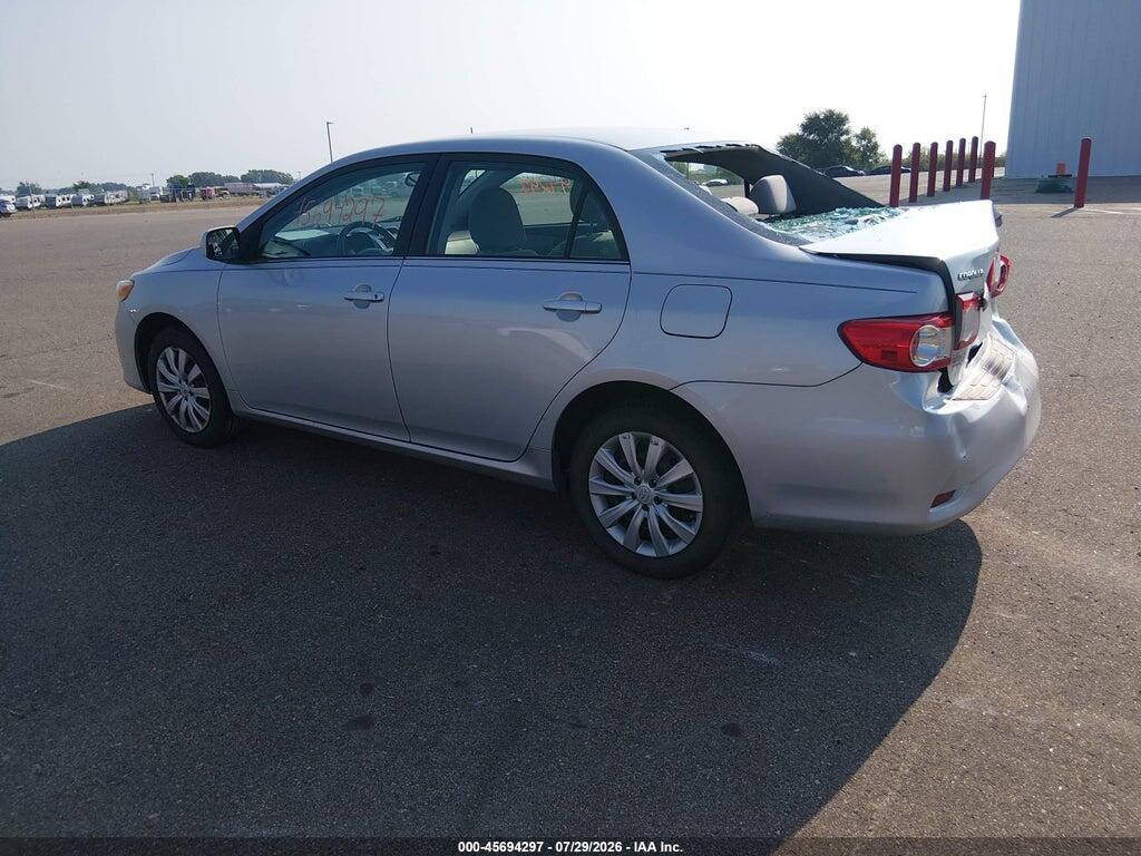 2T1BU4EE1DC997675 2013 TOYOTA COROLLA photo no. 3