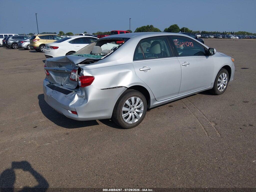 2T1BU4EE1DC997675 2013 TOYOTA COROLLA photo no. 4
