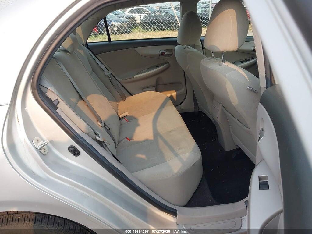 2T1BU4EE1DC997675 2013 TOYOTA COROLLA photo no. 8
