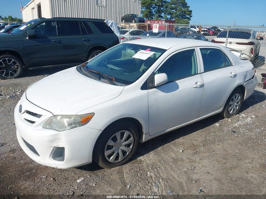 2T1BU4EE5DC943179 2013 TOYOTA COROLLA photo no. 2