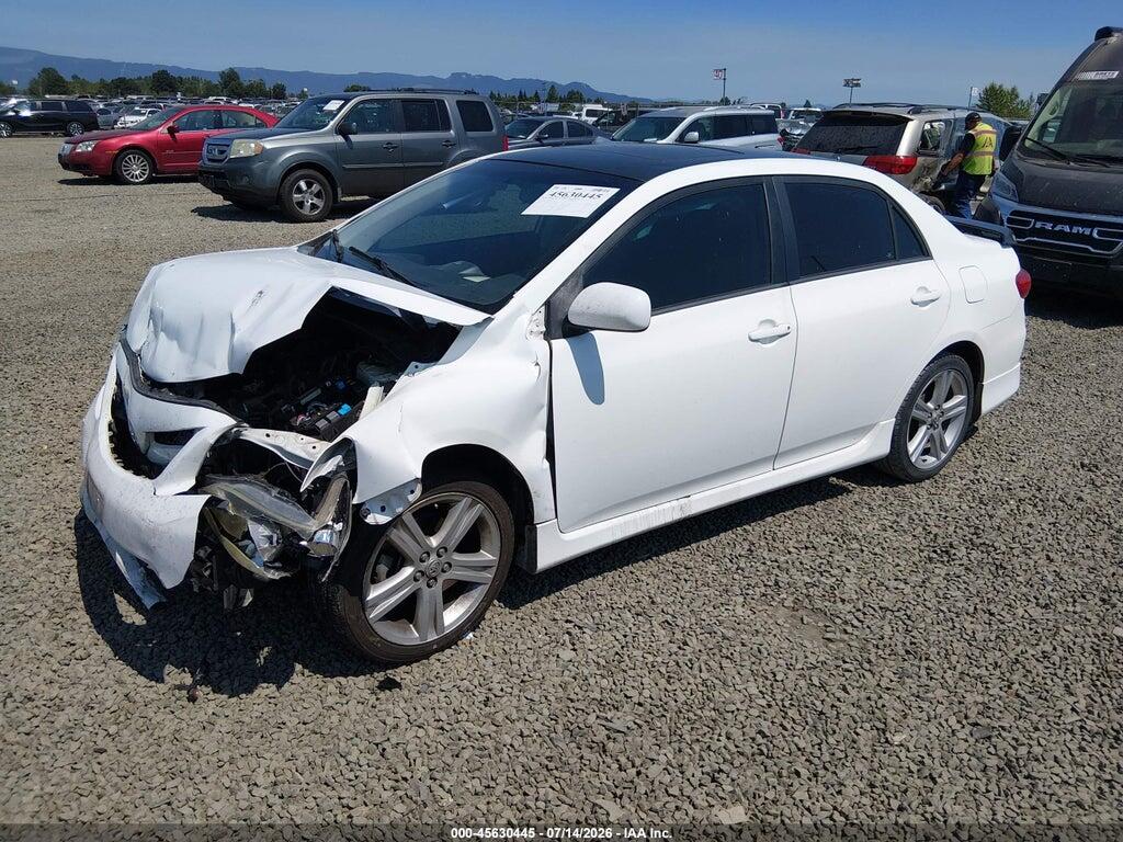 2T1BU4EE4DC951855 2013 TOYOTA COROLLA photo no. 2