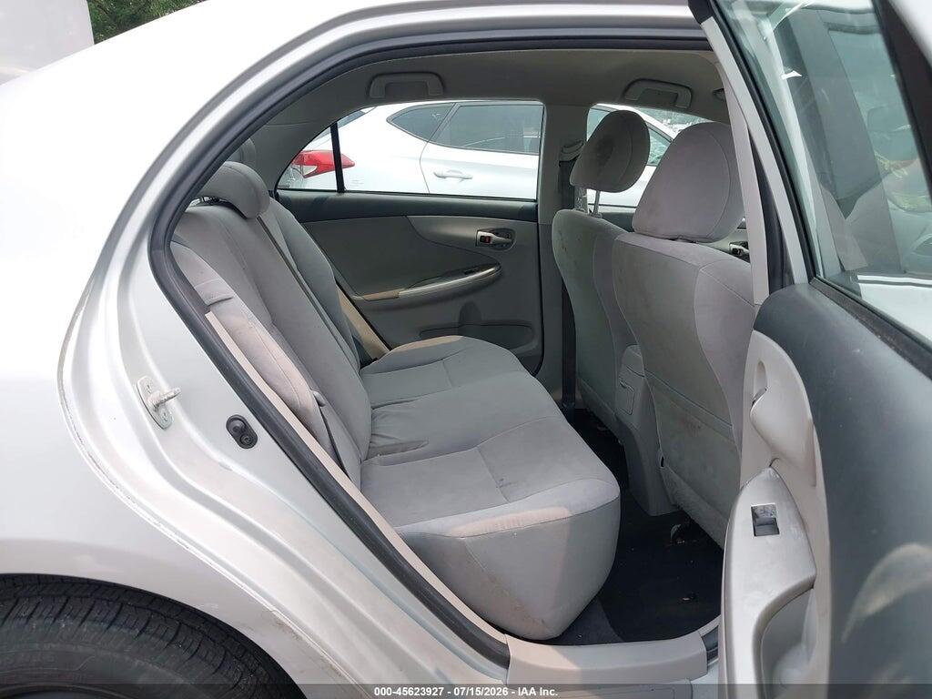 2T1BU4EE3DC951023 2013 TOYOTA COROLLA photo no. 8