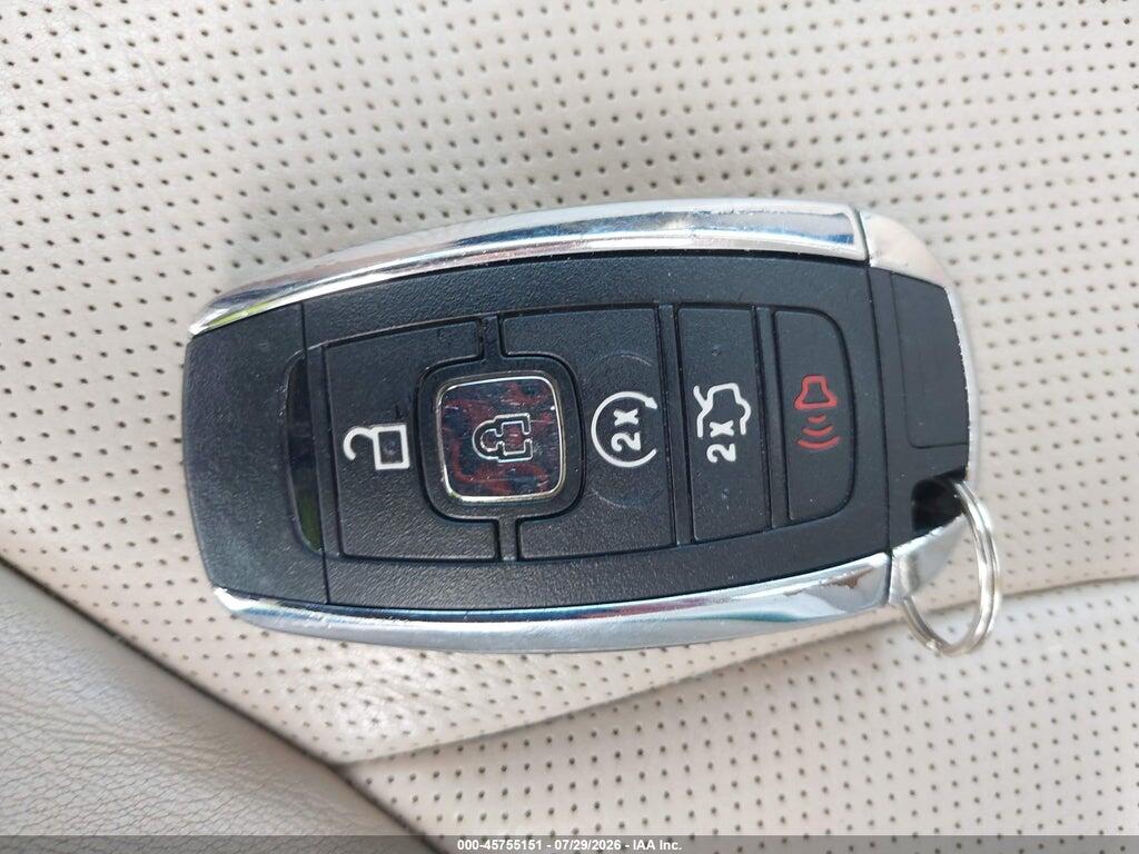5LMCJ3C96KUL16898 2019 LINCOLN MKC photo no. 11
