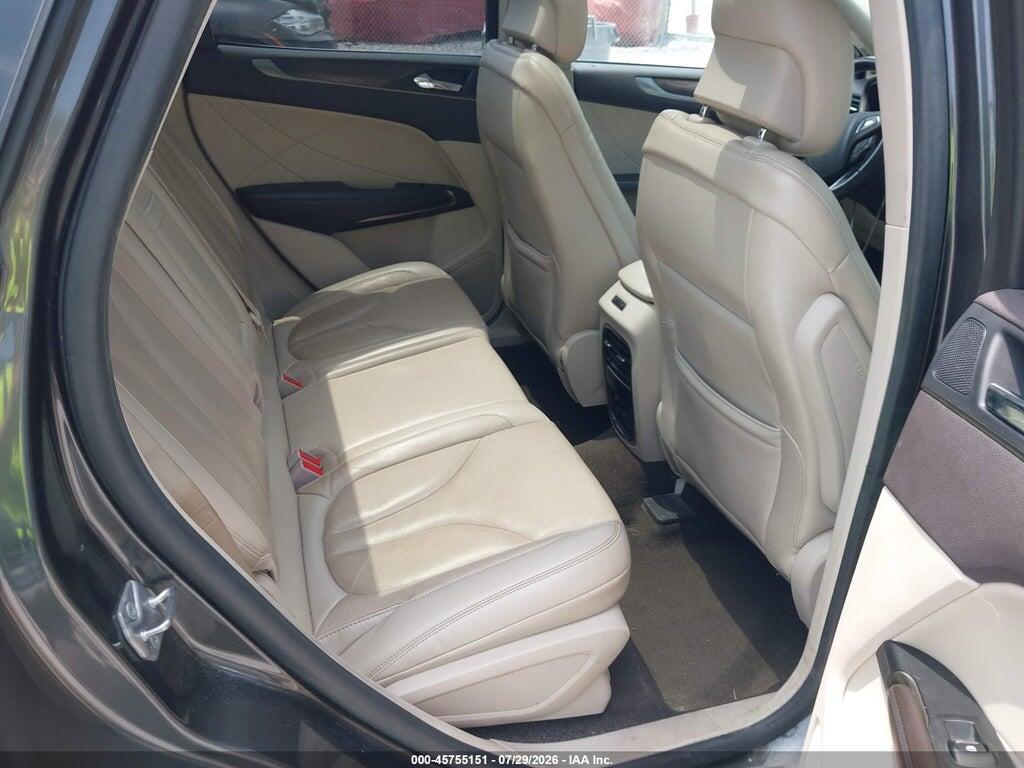 5LMCJ3C96KUL16898 2019 LINCOLN MKC photo no. 8