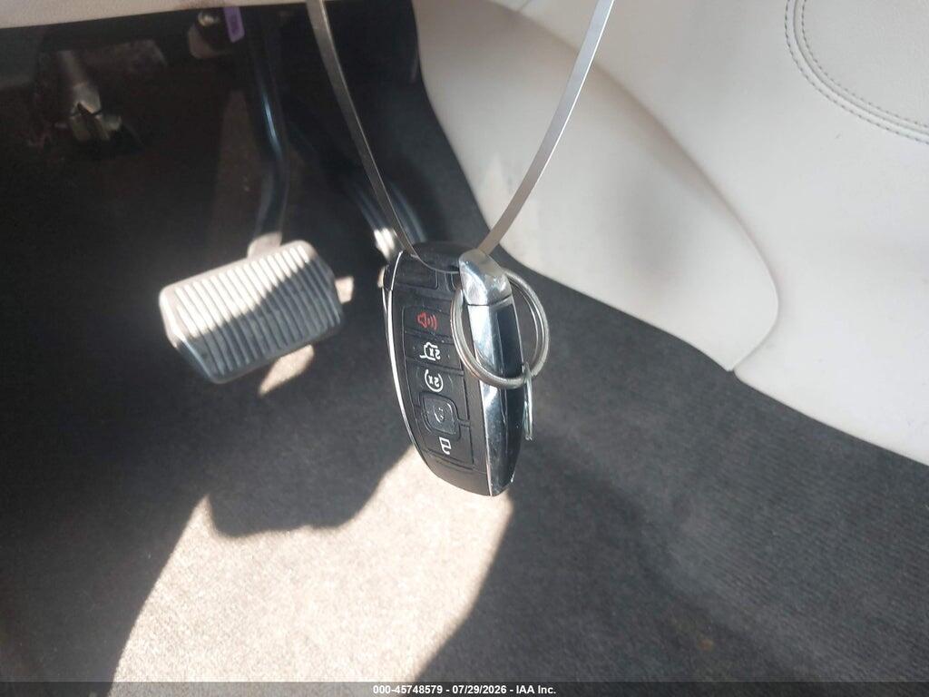 5LMCJ1C95KUL15360 2019 LINCOLN MKC photo no. 11