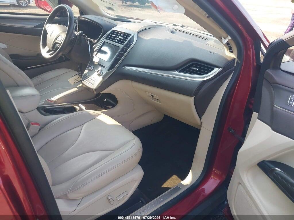 5LMCJ1C95KUL15360 2019 LINCOLN MKC photo no. 5