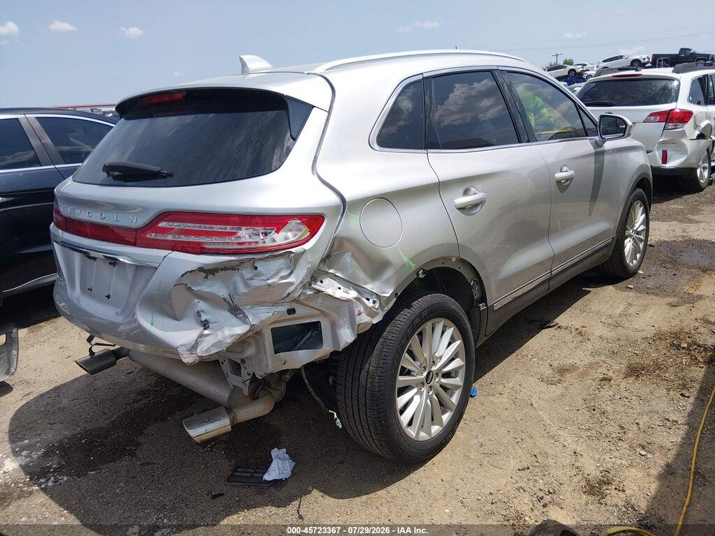 5LMCJ1C92KUL44797 2019 LINCOLN MKC photo no. 4